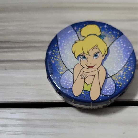 Bicycle Disney Tinkerbell Playing Cards, Tin Box Keyring, Sour Candy Tin & Towel - Picture 5 of 9